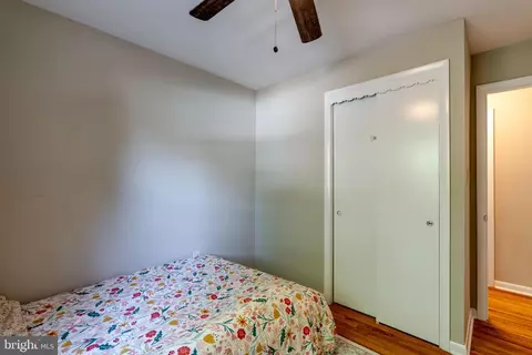 Bedroom - 404 W Marion St, Lititz, PA 17543 photo 2 of 5