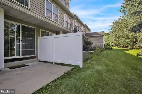 Exterior - 764 Keller Dr, Lititz, PA 17543 photo 4 of 5