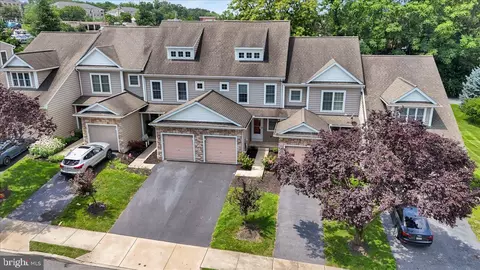 View/Area - 764 Keller Dr, Lititz, PA 17543 photo 4 of 5