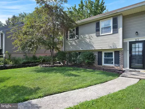 163 Irene Ave, Ephrata, PA 17522
