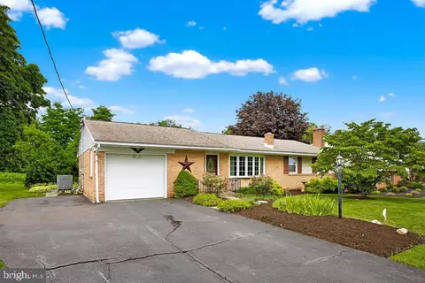 336 Nolt Ave, Willow Street, PA 17584
