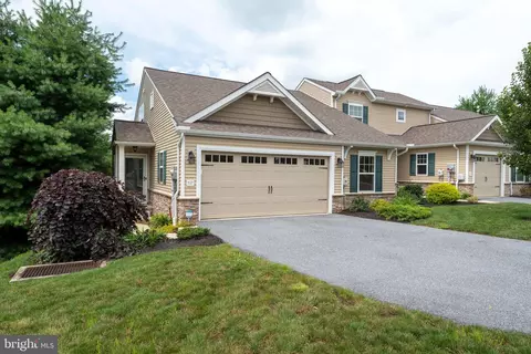 717 Danforth Cir, Willow Street, PA 17584