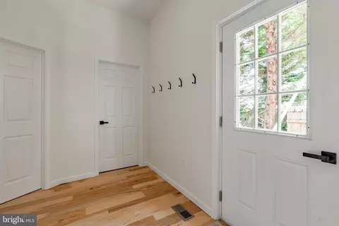 Entry Way - 103 Ruby St, Lancaster, PA 17603 photo 1 of 2