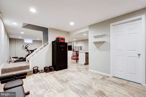 Entry Way - 109 Ciera Dr, Lititz, PA 17543 photo 3 of 3