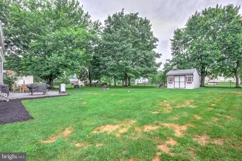 Exterior - 109 Ciera Dr, Lititz, PA 17543 photo 8 of 8