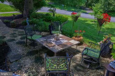 2 Whitcraft Dr, Lititz, PA 17543 photo 38