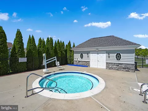 Exterior - 623 Allegiance Dr, Lititz, PA 17543 photo 6 of 7