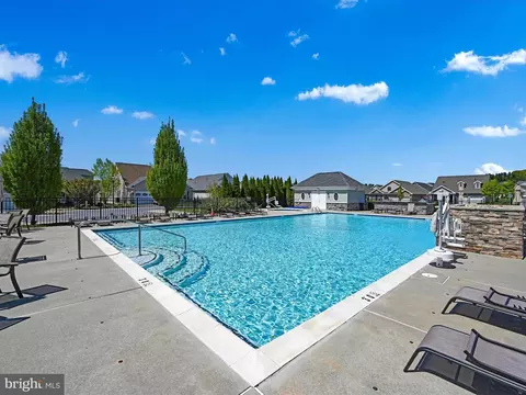 Exterior - 623 Allegiance Dr, Lititz, PA 17543 photo 5 of 7