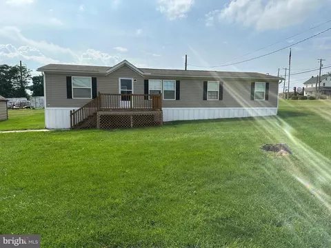 122 Lauver Dr, Mount Joy, PA 17552