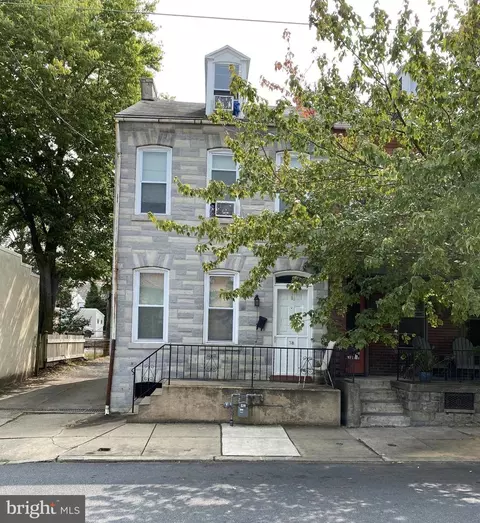 38 E New St, Lancaster, PA 17602