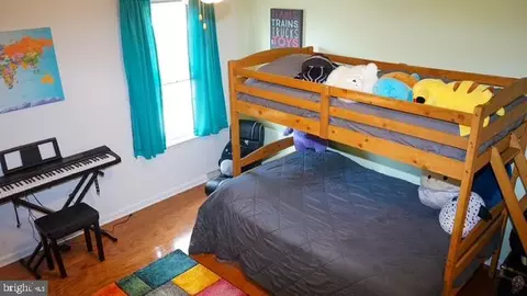 Bedroom - 121 Moorland Ct, Lititz, PA 17543 photo 4 of 4