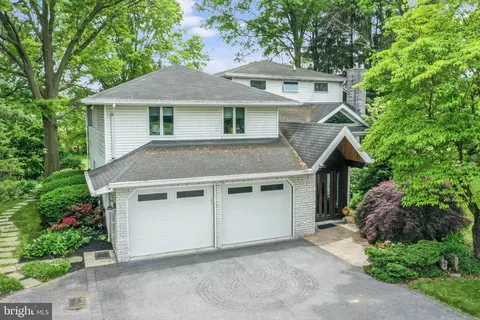365 Hamaker Rd, Manheim, PA 17545