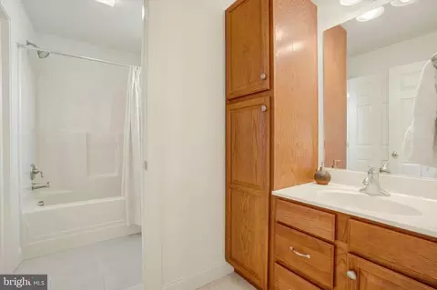 Bath - 641 Belgian Way, Lititz, PA 17543 photo 7 of 7