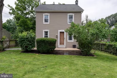 1211 Creek Rd, Lititz, PA 17543