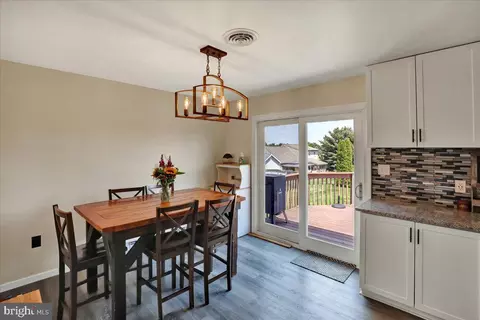Dining - 73 Sleepy Hollow Rd, Lititz, PA 17543 photo 1 of 1