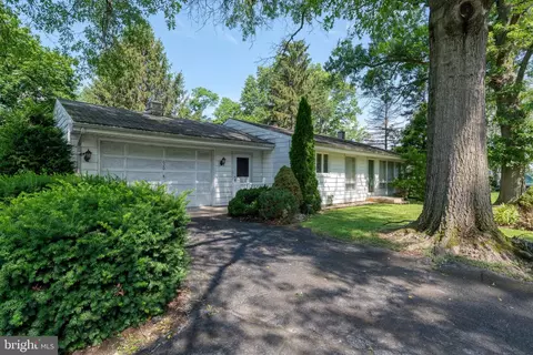 620 Kinderhook Rd, Columbia, PA 17512
