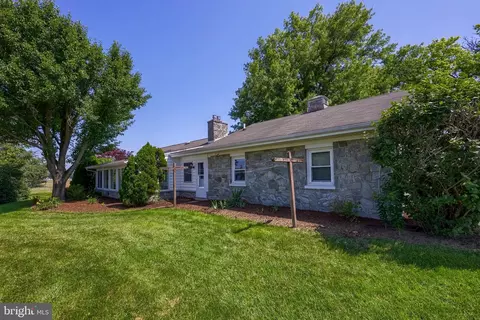 502 W Newport Rd, Lititz, PA 17543 photo 18