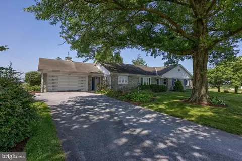 502 W Newport Rd, Lititz, PA 17543 photo 12