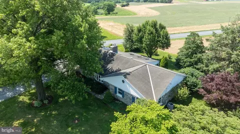 502 W Newport Rd, Lititz, PA 17543 photo 11