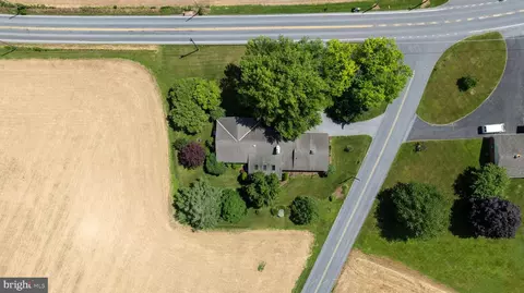502 W Newport Rd, Lititz, PA 17543 photo 10