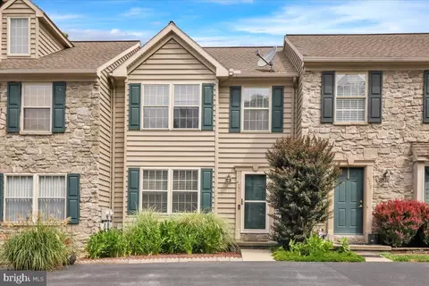 427 Indian Rock Cir, Elizabethtown, PA 17022