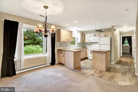 828 Pine Hill Rd, Lititz, PA 17543 photo 9