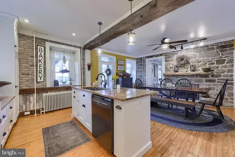 Kitchen - 335 N Clay Rd, Lititz, PA 17543 photo 7 of 7