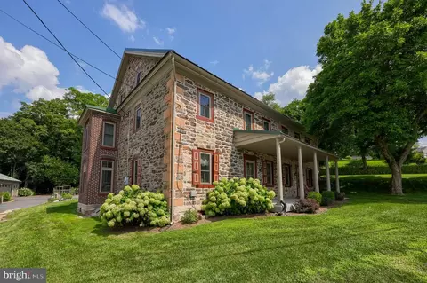 Exterior - 335 N Clay Rd, Lititz, PA 17543 photo 3 of 40