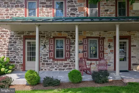 Exterior - 335 N Clay Rd, Lititz, PA 17543 photo 4 of 40