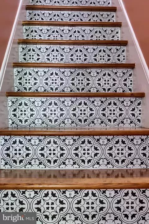 Entry Way - 335 N Clay Rd, Lititz, PA 17543 photo 16 of 27