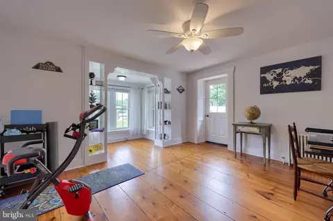 Entry Way - 335 N Clay Rd, Lititz, PA 17543 photo 20 of 27
