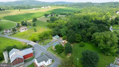View/Area - 335 N Clay Rd, Lititz, PA 17543 photo 6 of 7
