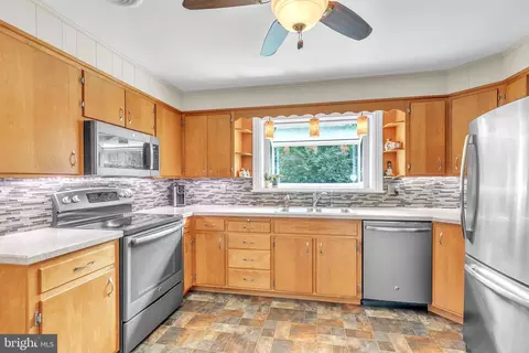 629 S Spruce St, Lititz, PA 17543 photo 10