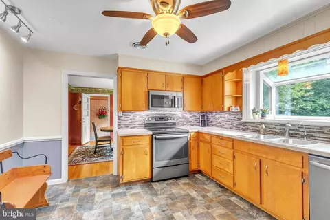 629 S Spruce St, Lititz, PA 17543 photo 12