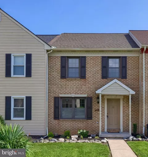 2223 Olde Meadow Ct, East Petersburg, PA 17520