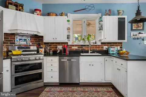 Kitchen - 53 Front St, Lititz, PA 17543 photo 1 of 2