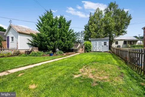 Exterior - 53 Front St, Lititz, PA 17543 photo 3 of 5