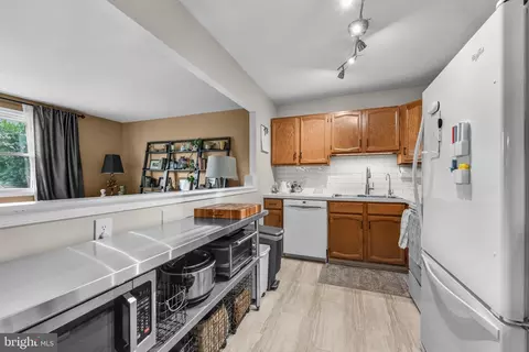 Kitchen - 606 S Cedar St, Lititz, PA 17543 photo 1 of 3