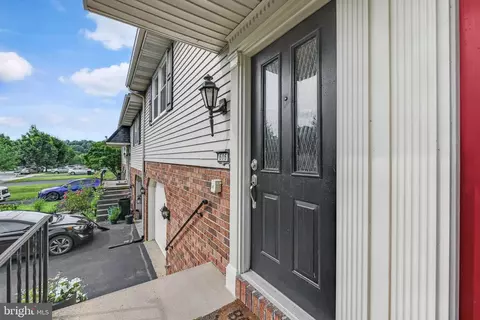 Other - 606 S Cedar St, Lititz, PA 17543 photo 1 of 13