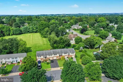 View/Area - 606 S Cedar St, Lititz, PA 17543 photo 1 of 4