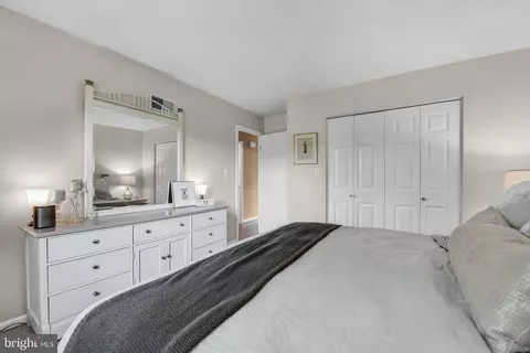Bedroom - 606 S Cedar St, Lititz, PA 17543 photo 2 of 4