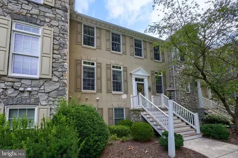 4 Lower Grn, Lancaster, PA 17602