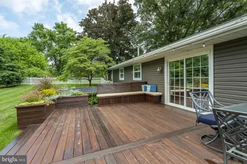 Exterior - 104 Hershey Rd, Lititz, PA 17543 photo 6 of 8