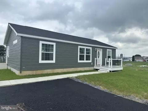 2002 Main St W #72, Ephrata, PA 17522
