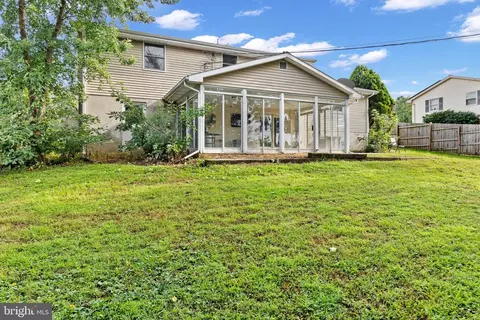 Exterior - 111 Oxford Dr, Lititz, PA 17543 photo 8 of 9