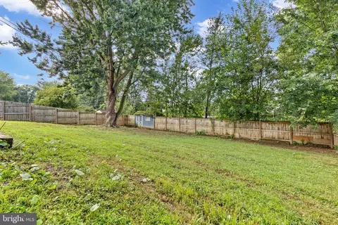 Exterior - 111 Oxford Dr, Lititz, PA 17543 photo 9 of 9