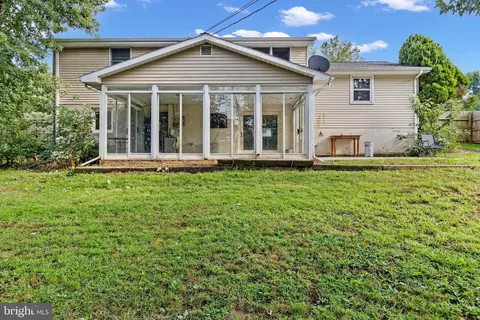 Exterior - 111 Oxford Dr, Lititz, PA 17543 photo 6 of 9