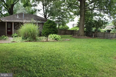 Exterior - 501 E New St, Lititz, PA 17543 photo 6 of 6