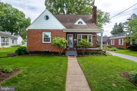 111 N Grant St, Manheim, PA 17545