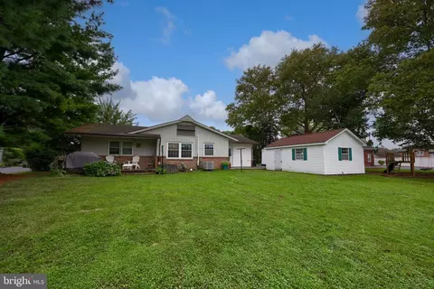 1147 W Main St, Ephrata, PA 17522 photo 6